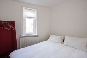 Photo 25- click for photo gallery